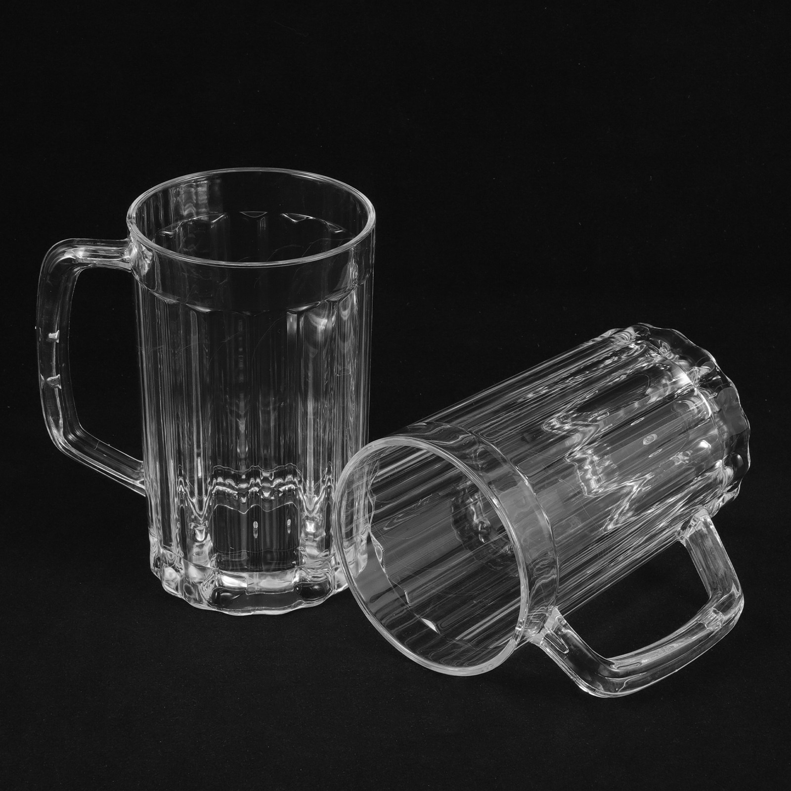 Beer Mug Handled - 2個セット 500ml 高品質プラスチック製ビールマグ 厚みのある底面 滑らかな仕上がり 握りやすいハンドル