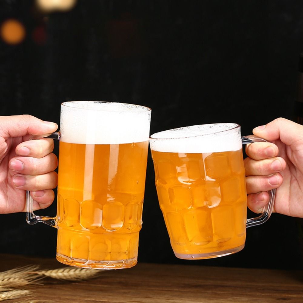 Beer Mug Handled - クリエイティブな模造ガラスプラスチック製ビールカップ、透明、ハンドル付き、厚みのある割れないビールマグ、ダイニングテーブル用ドリンクカップ