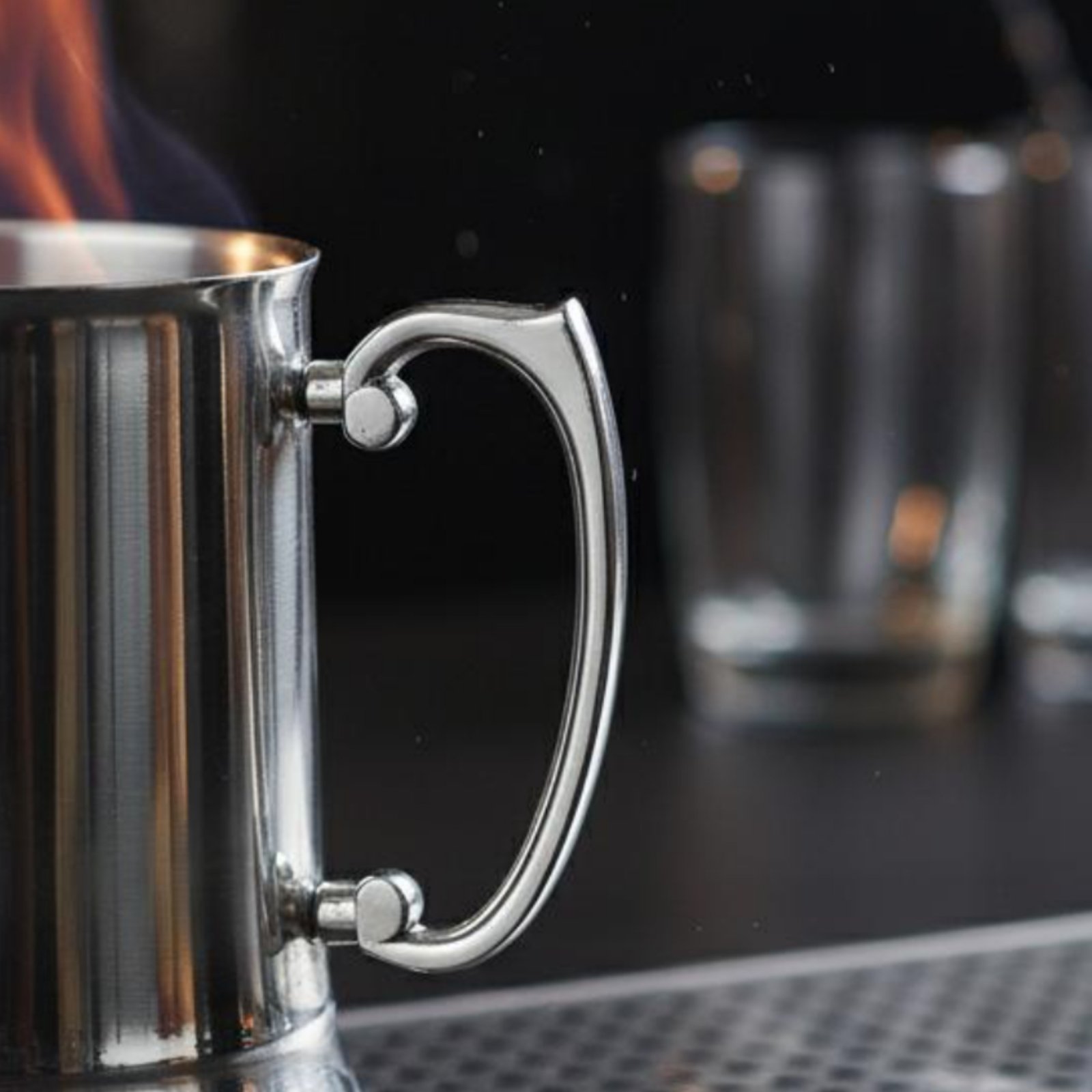 2個入りミックスドリンクマグ メタル仕上げ ステンレススチー - Beer Mug Handled のレビューと価格