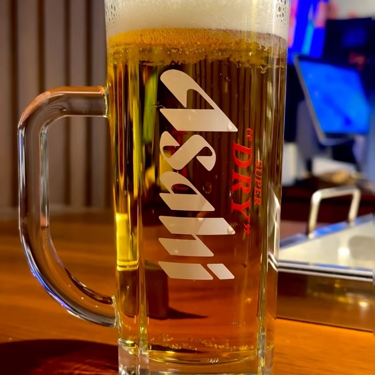 アサヒ厚底ビールカップ ハンドル付き 日本料理店向け プレミ - Beer Mug Handled のレビューと価格