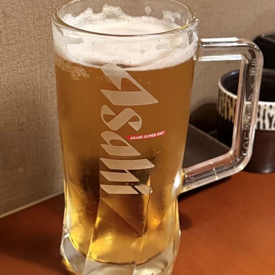 アサヒ厚底ビールカップ ハンドル付き 日本料理店向け プレミ - Beer Mug Handled のレビューと価格