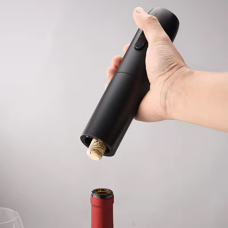 4-in-1 電気ボトルワインオープナーセット充電式電動自動 - Wine Beer Opener のレビューと価格